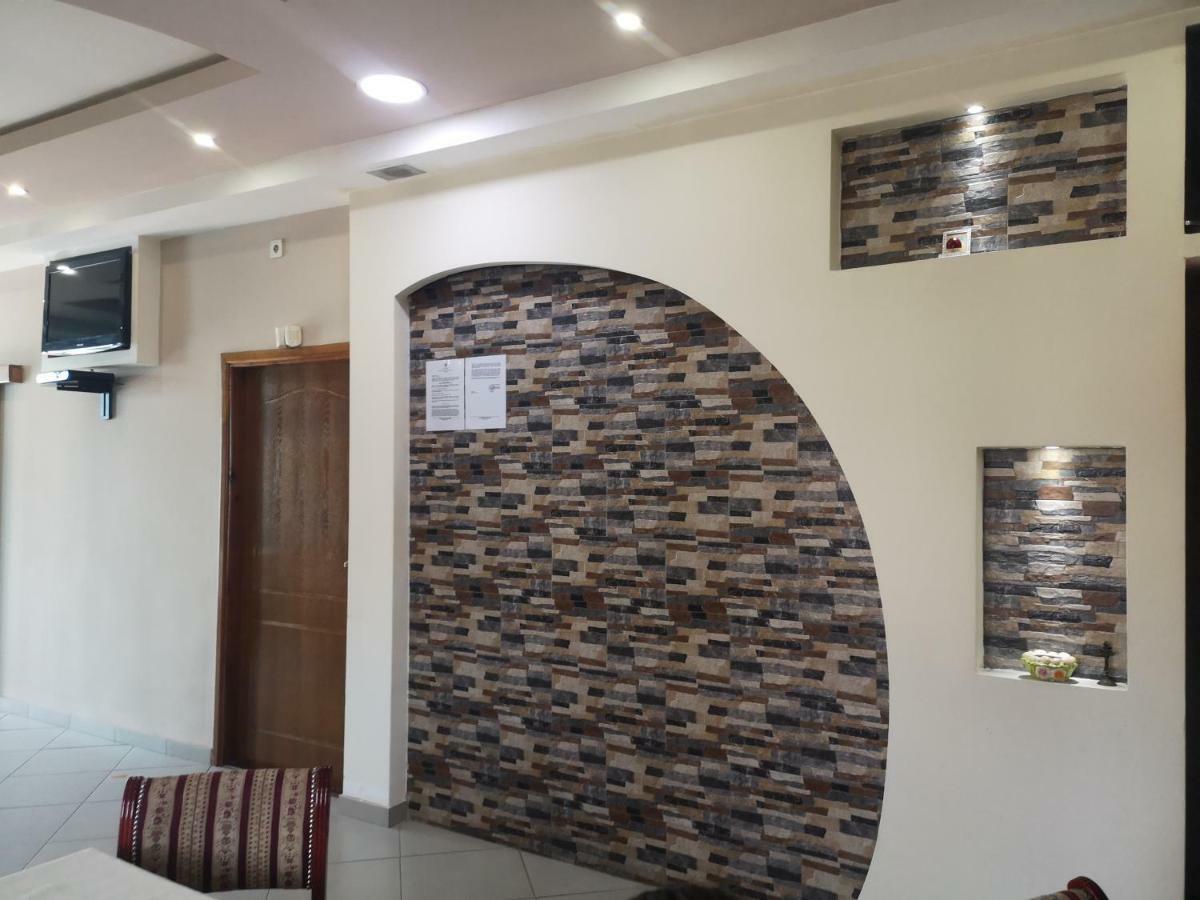 Hotel Delta Πλιέβλια Εξωτερικό φωτογραφία