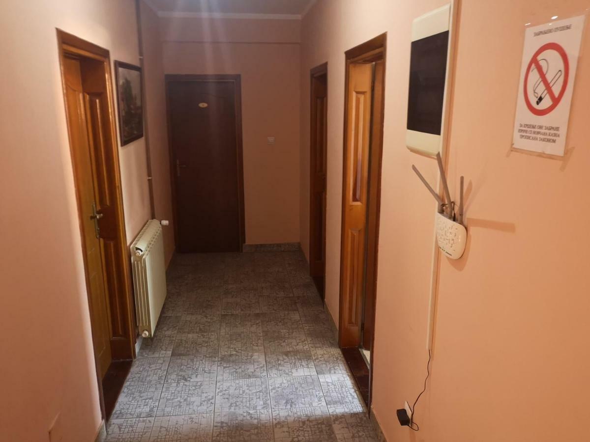 Hotel Delta Πλιέβλια Εξωτερικό φωτογραφία